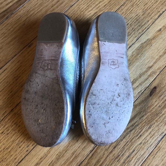 Janie and Jack silver flats size 9 - Picture 6 of 6